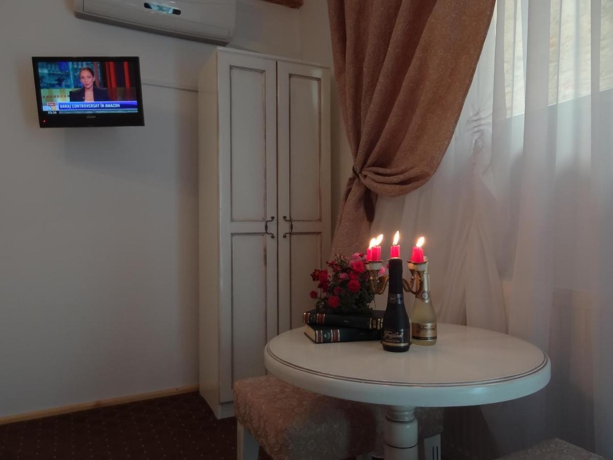 Vila Parlament Bucharest Room photo